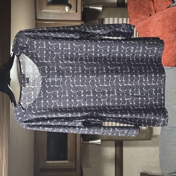 Women's top! Good condition! - Picture 4 of 5